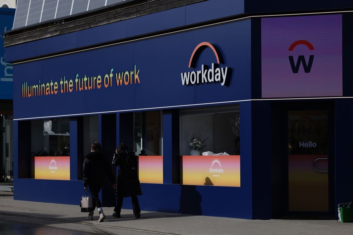 Workday Gives Lackluster Growth Outlook Despite New AI Tools