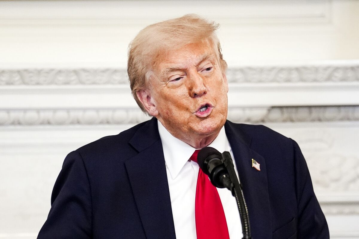 Trump Tariffs Hit Globalization Winners in EU's East, EBRD Says