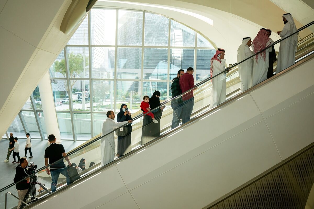 Saudi Coffee Chain, Restaurant IPOs Face Consumer Strength Test