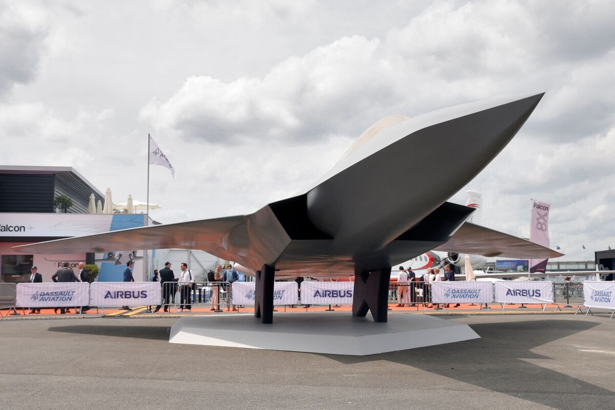 Spain's Indra Downplays Franco-German Sparring Over Fighter Jet