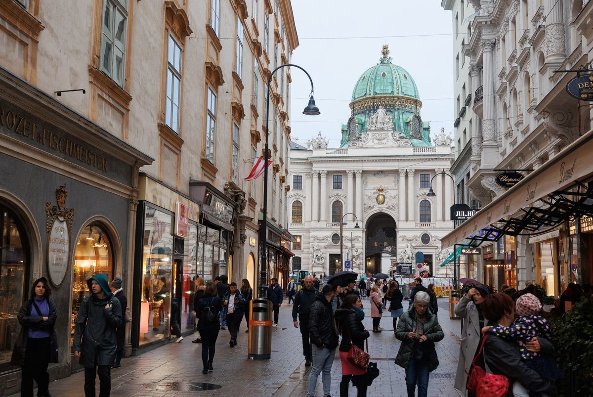 Austria Rating Cut to Record Low by Fitch as Budget Woes Persist