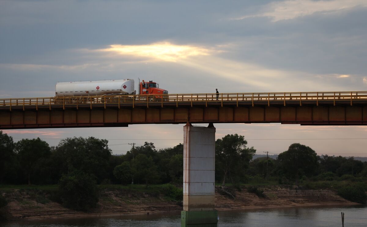 Extortion Gangs Overrun Colombia's Biggest Oil-Producing Region