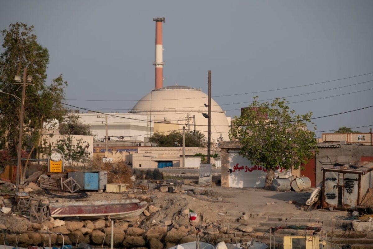 Oil Surges on Report That Israel Is Preparing to Strike Iran