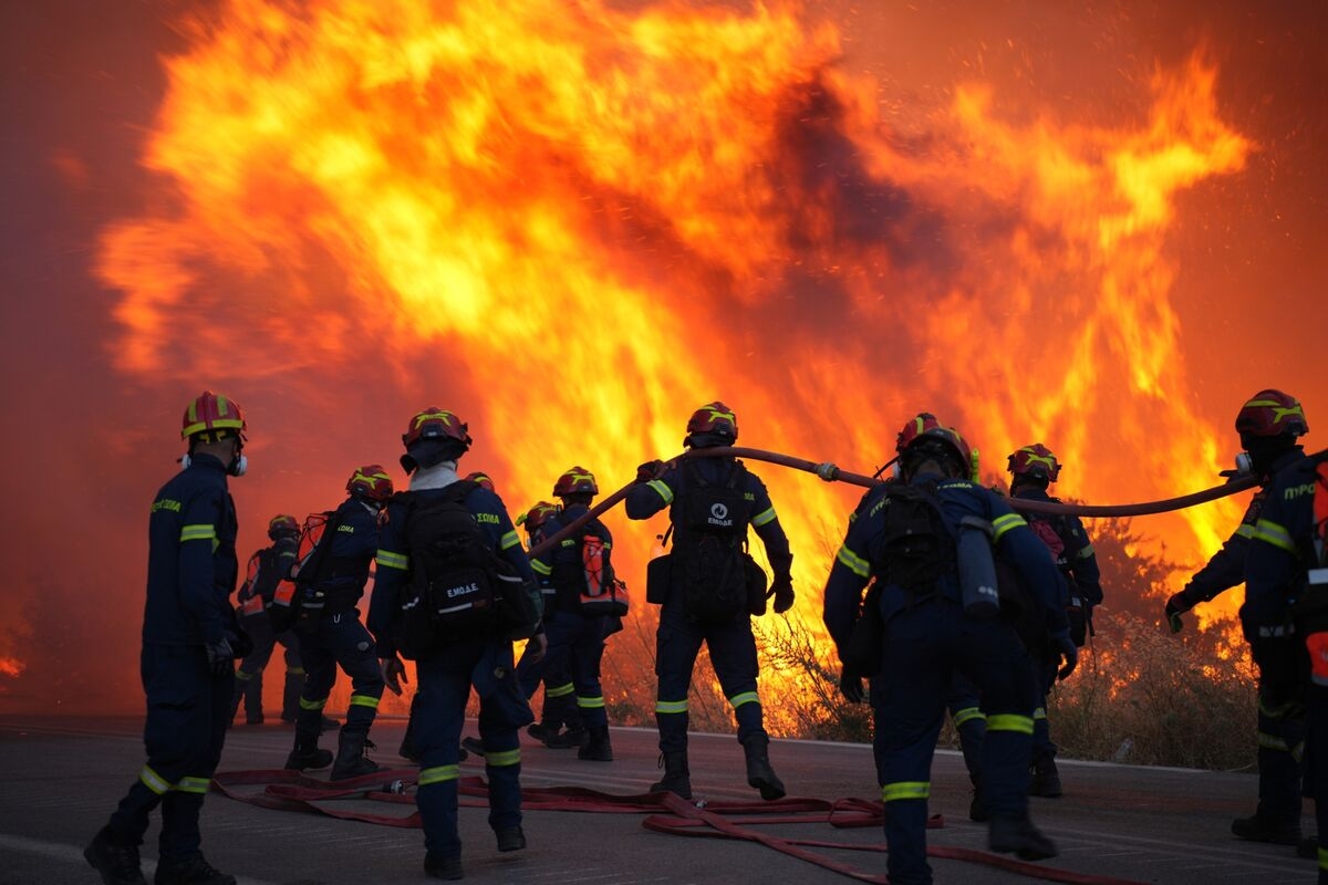 Greece Evacuates Parts of Xios After Fires Hit Aegean Sea Island
