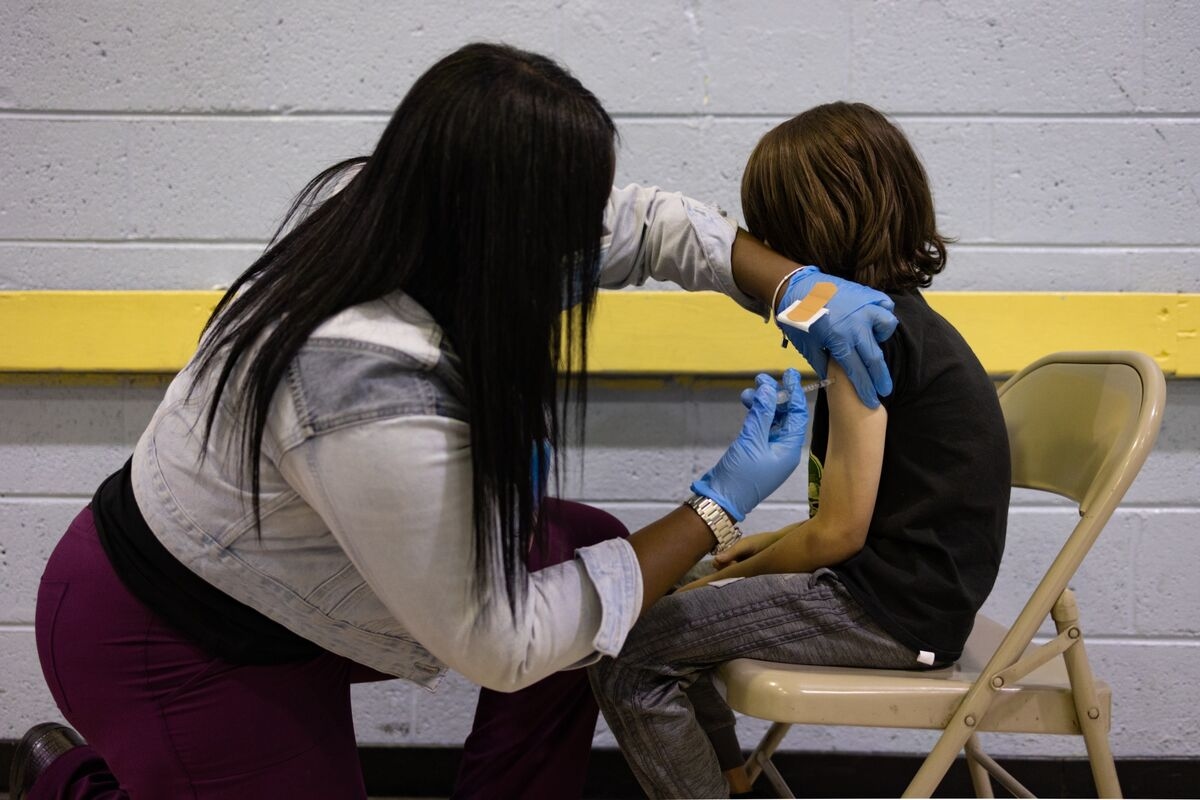 Pediatric Group Breaks With CDC to Recommend Kids' Covid Shots