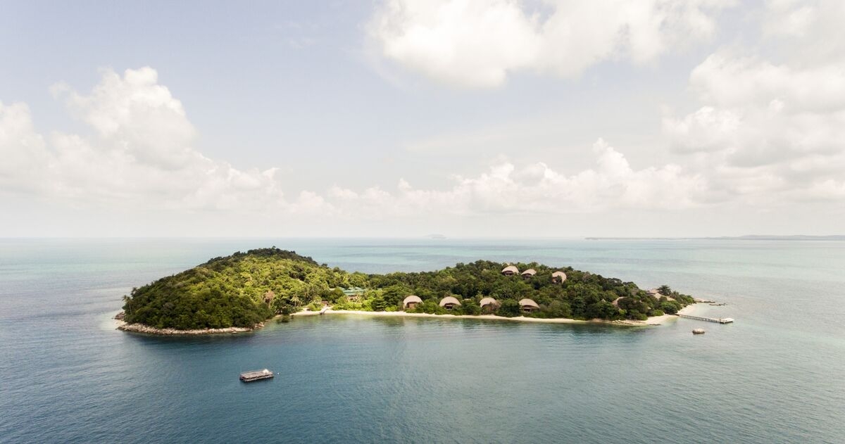 Island Resorts Near Singapore Under Threat From China Smelter