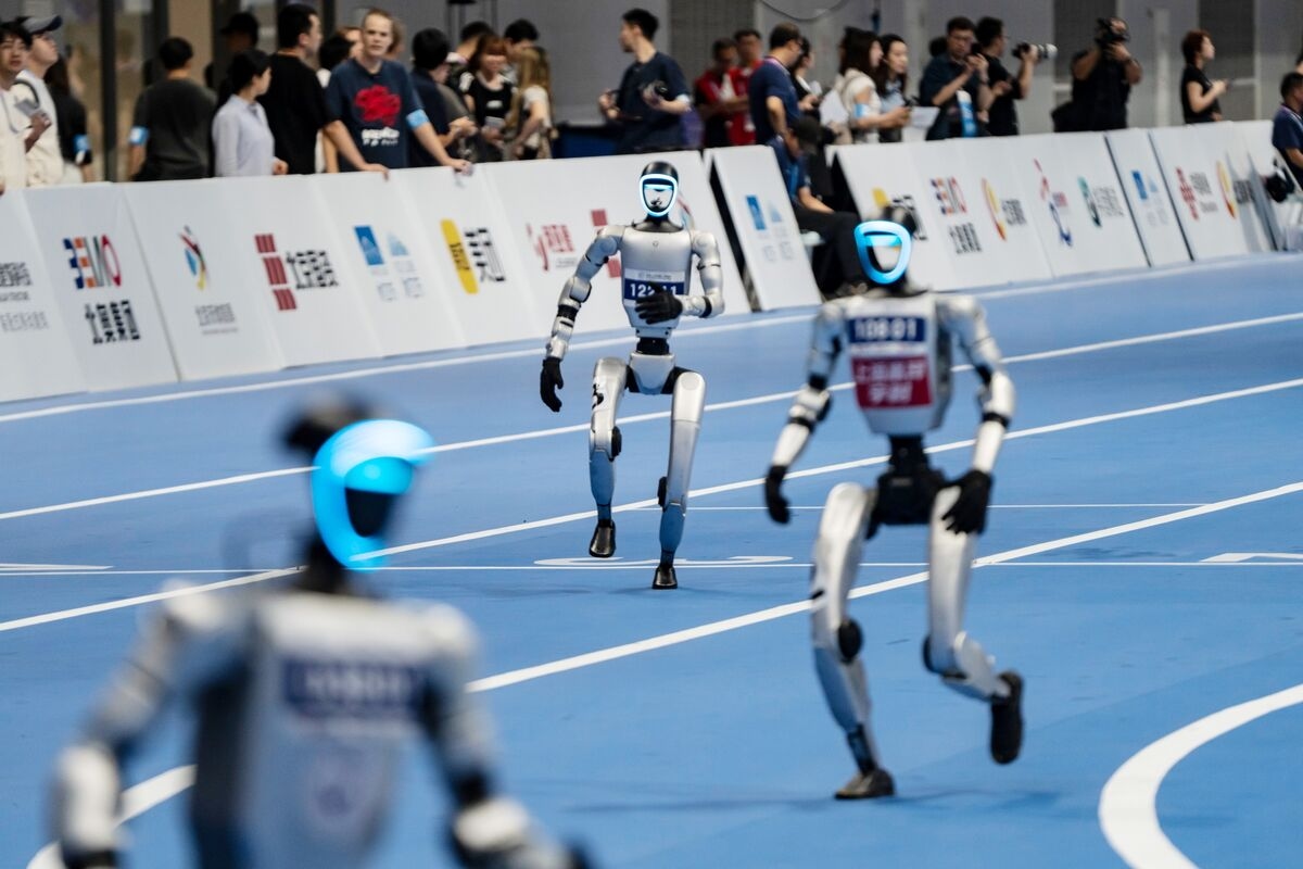 China's Top Rival to Tesla Bot Headlines Robot Games in Beijing