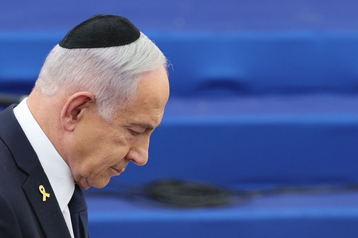 Israeli Assets Gain as Traders Gauge Netanyahu Coalition Woes