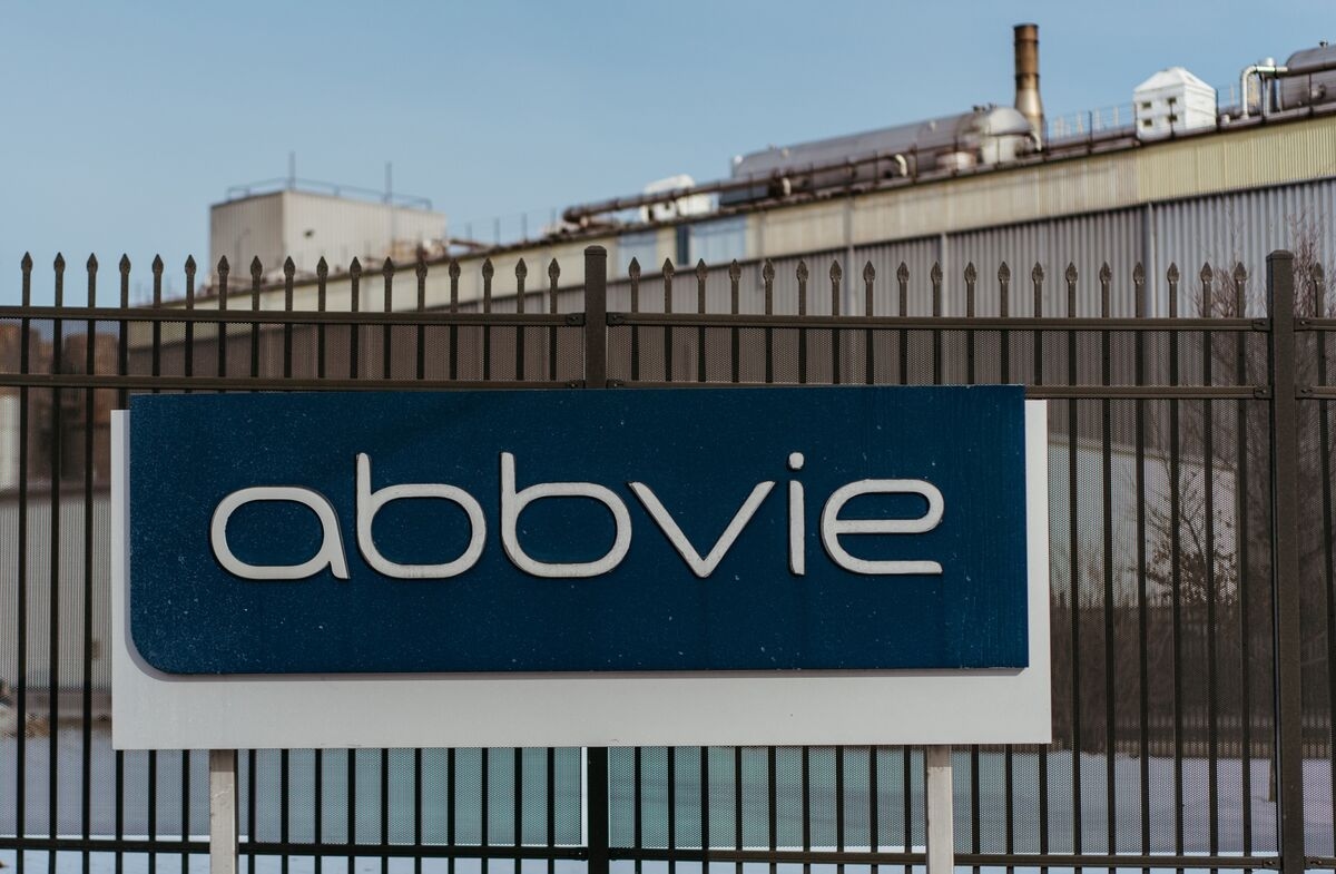 Glenmark-AbbVie Deal Lifts Optimism on India's Biotech Stocks
