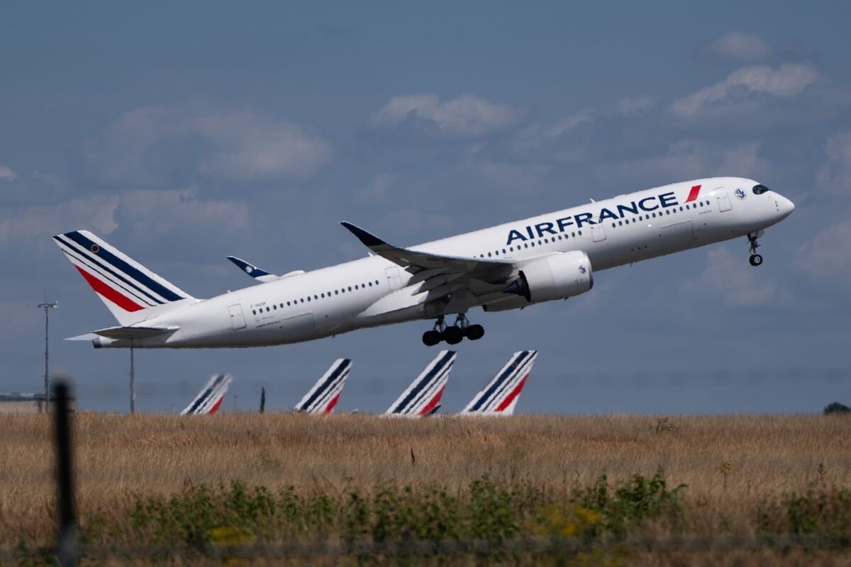 Air France-KLM Premium Seats Help Lift Second-Quarter Earnings