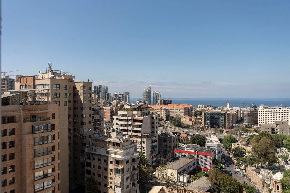 A 200%-Plus Bond Rally Sours as Lebanon's Reform Story Stalls