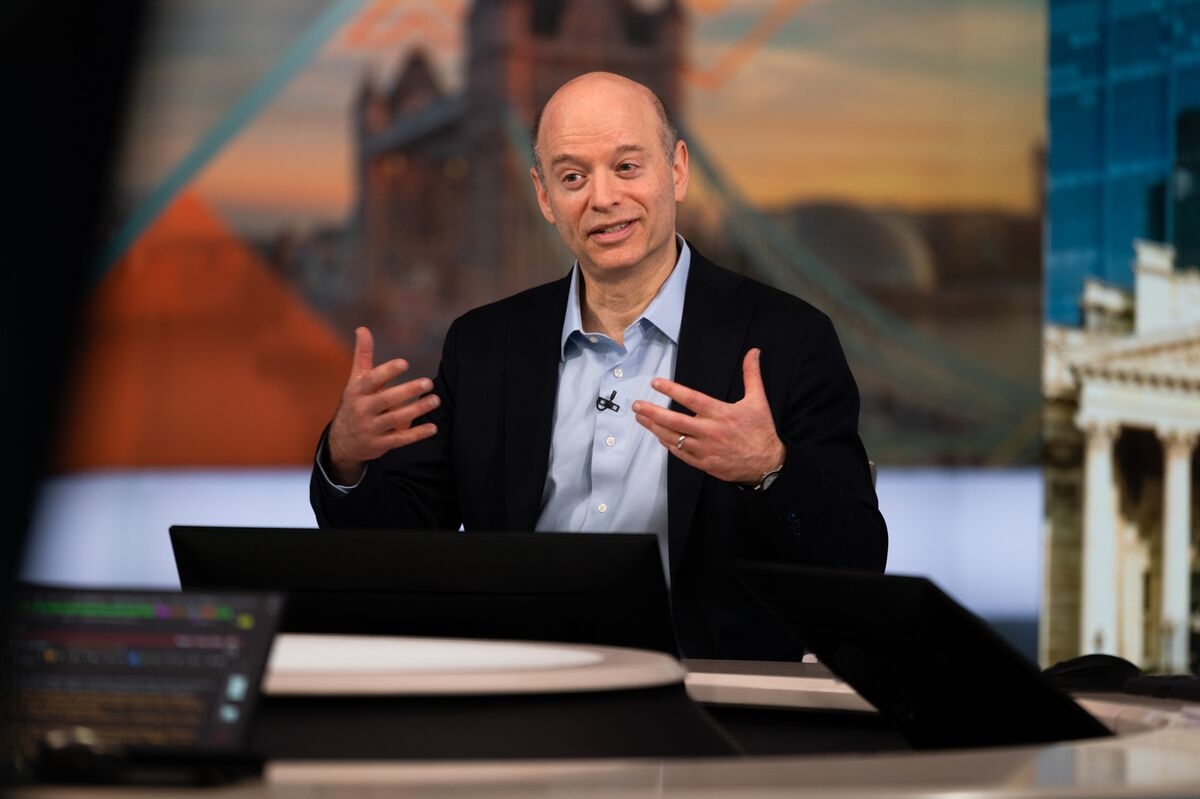 LSEG Chief Urges UK to Tie Pensions' Tax Benefits to Allocations
