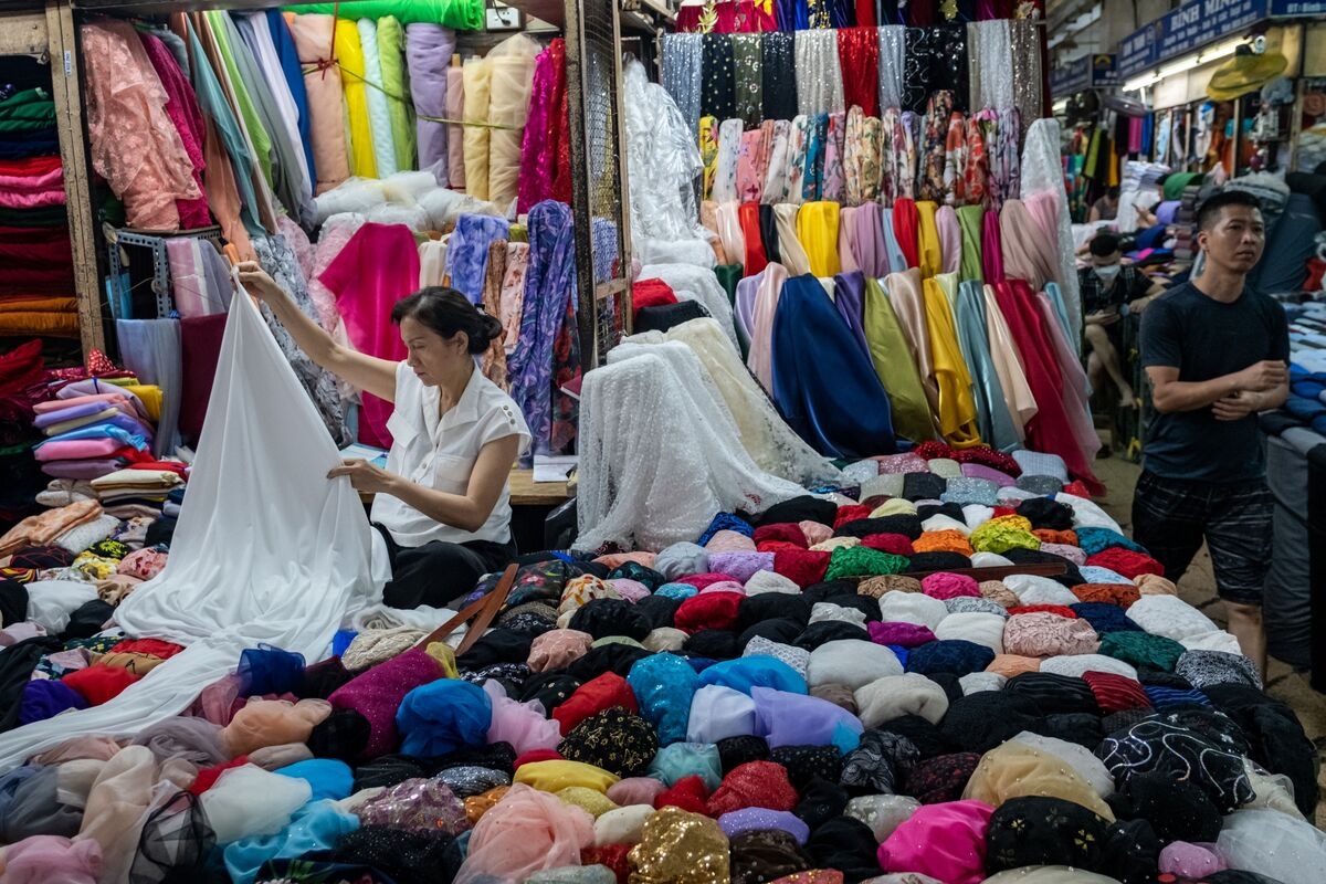 Vietnam to Draw Foreign Inflows on Tariff Deal, VinaCapital Says