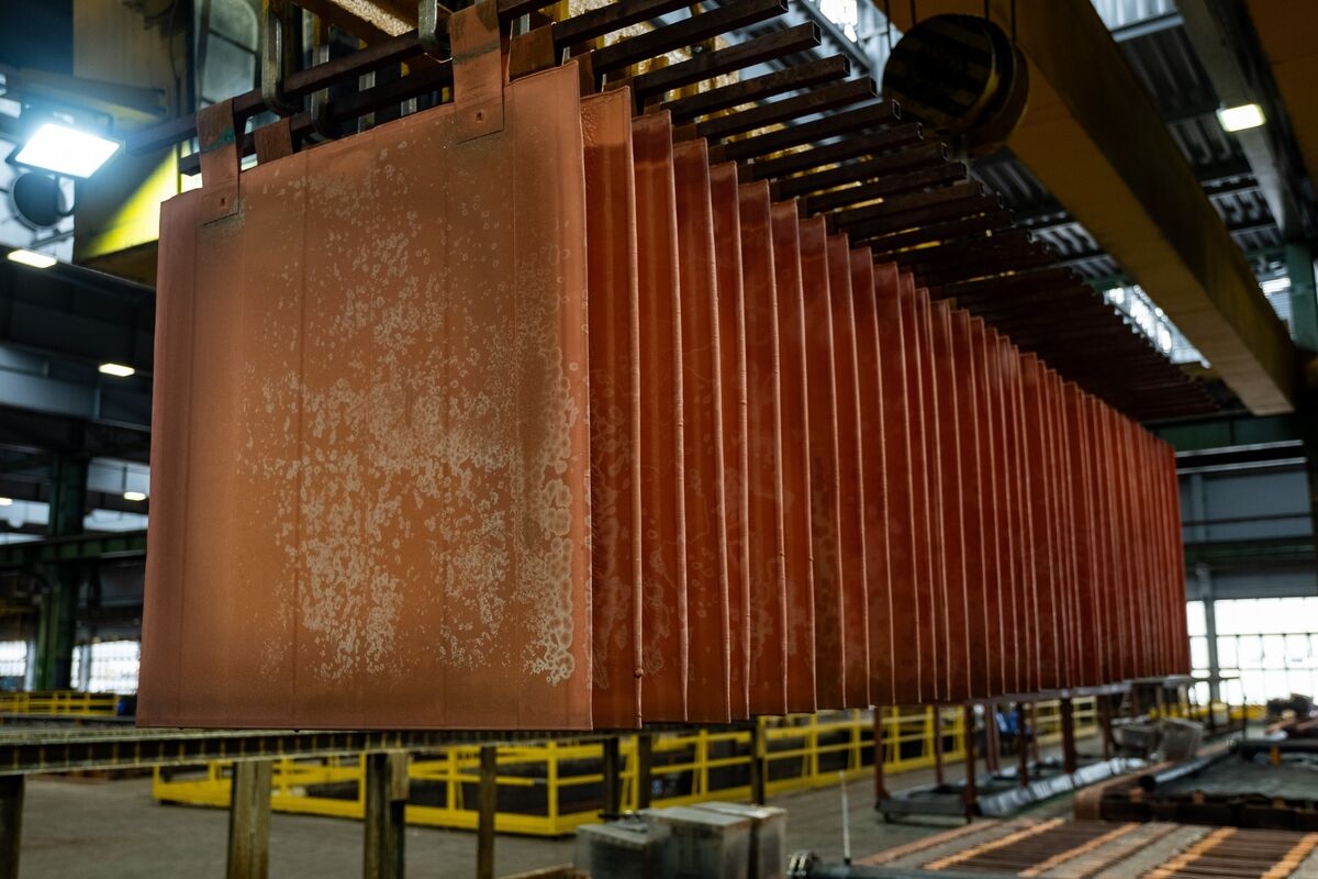 BHP-Backed Startup Delivers First Copper at Chile Leaching Plant