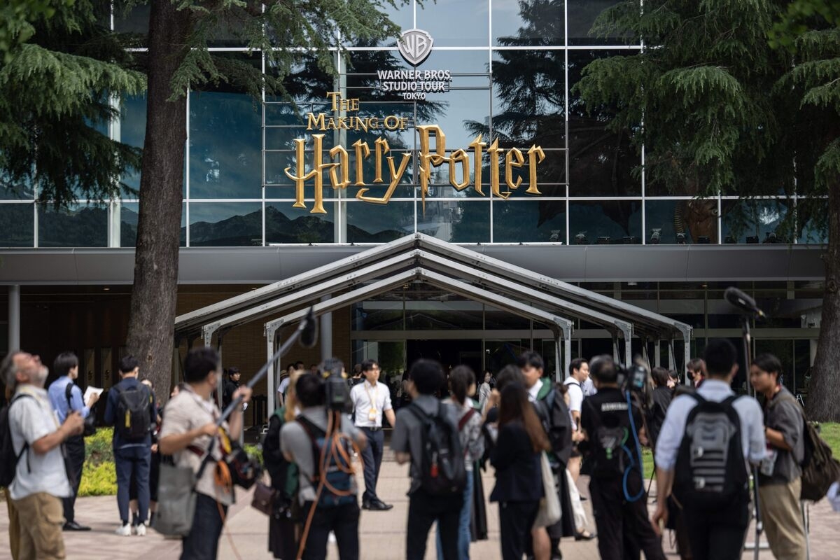 Warner Bros. Plans Harry Potter Attraction in Shanghai in 2027