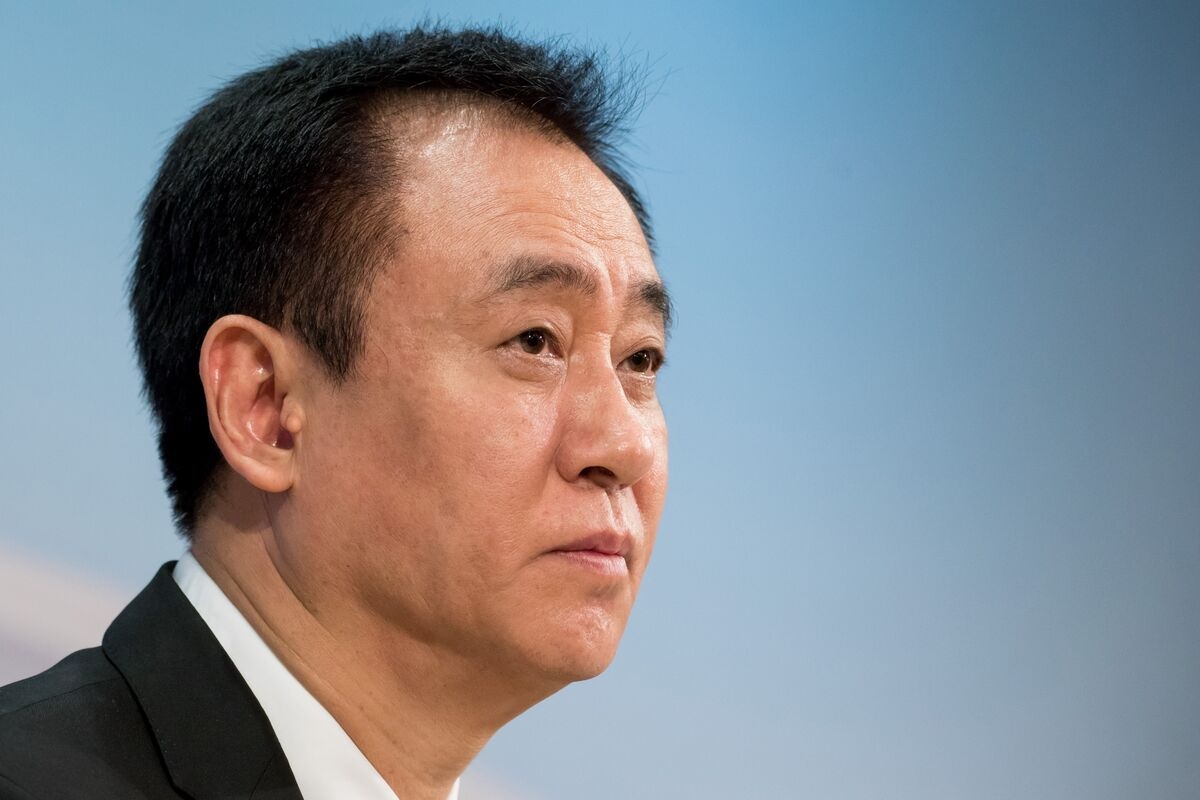 Evergrande Liquidators Target Founder's Assets in Pivotal Stage