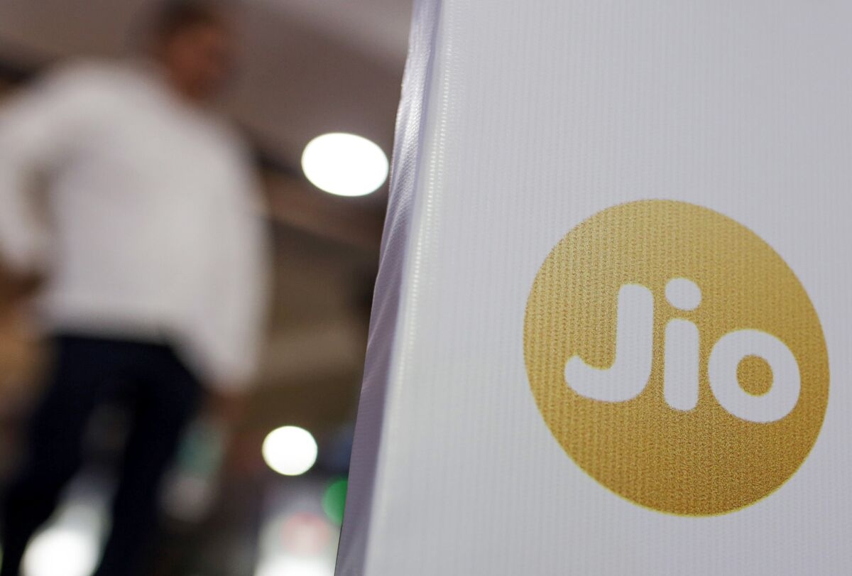 Jio BlackRock Said to Hire Kohli as CIO of Mutual-Fund Unit