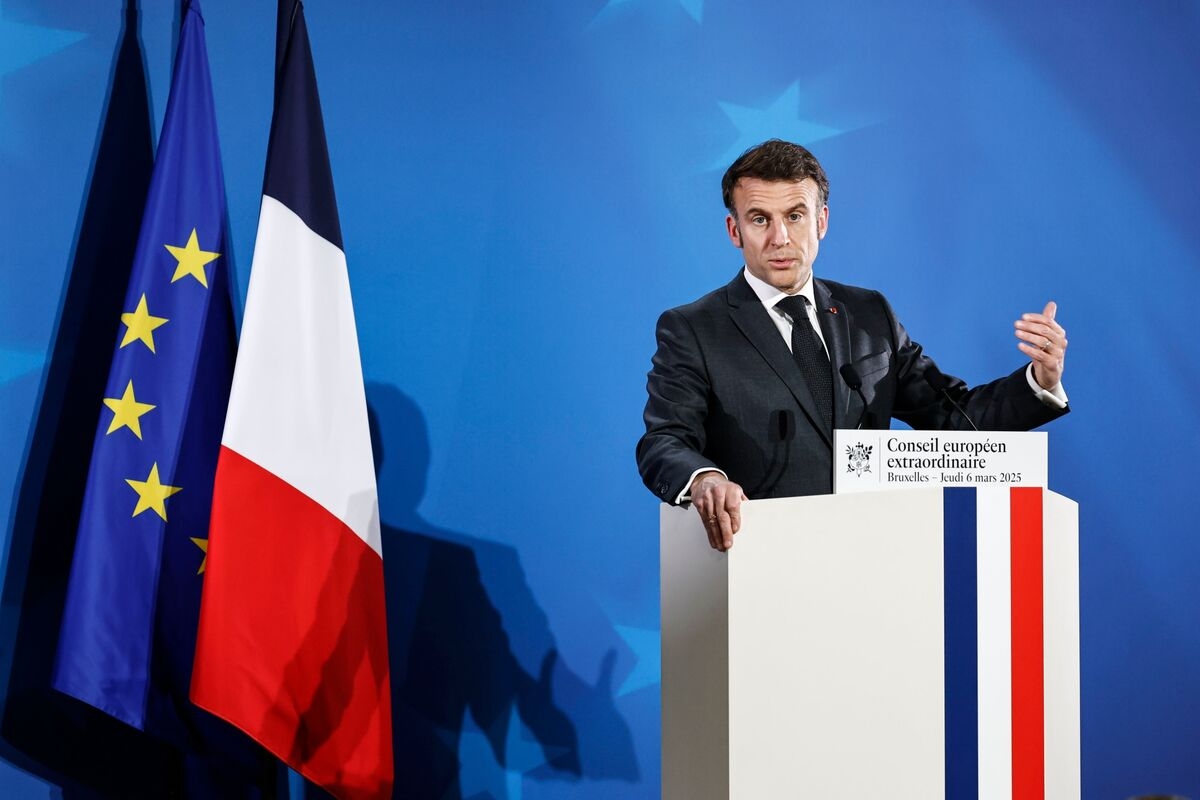 Macron's Approval Rating Rises Slightly to 29%, Ifop Poll Shows