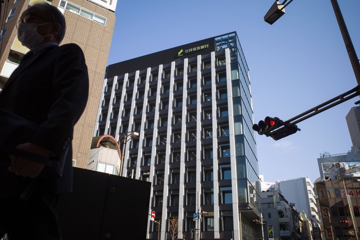 SMBC Sells Over $1.5 Billion Investment Grade Loans to Apollo