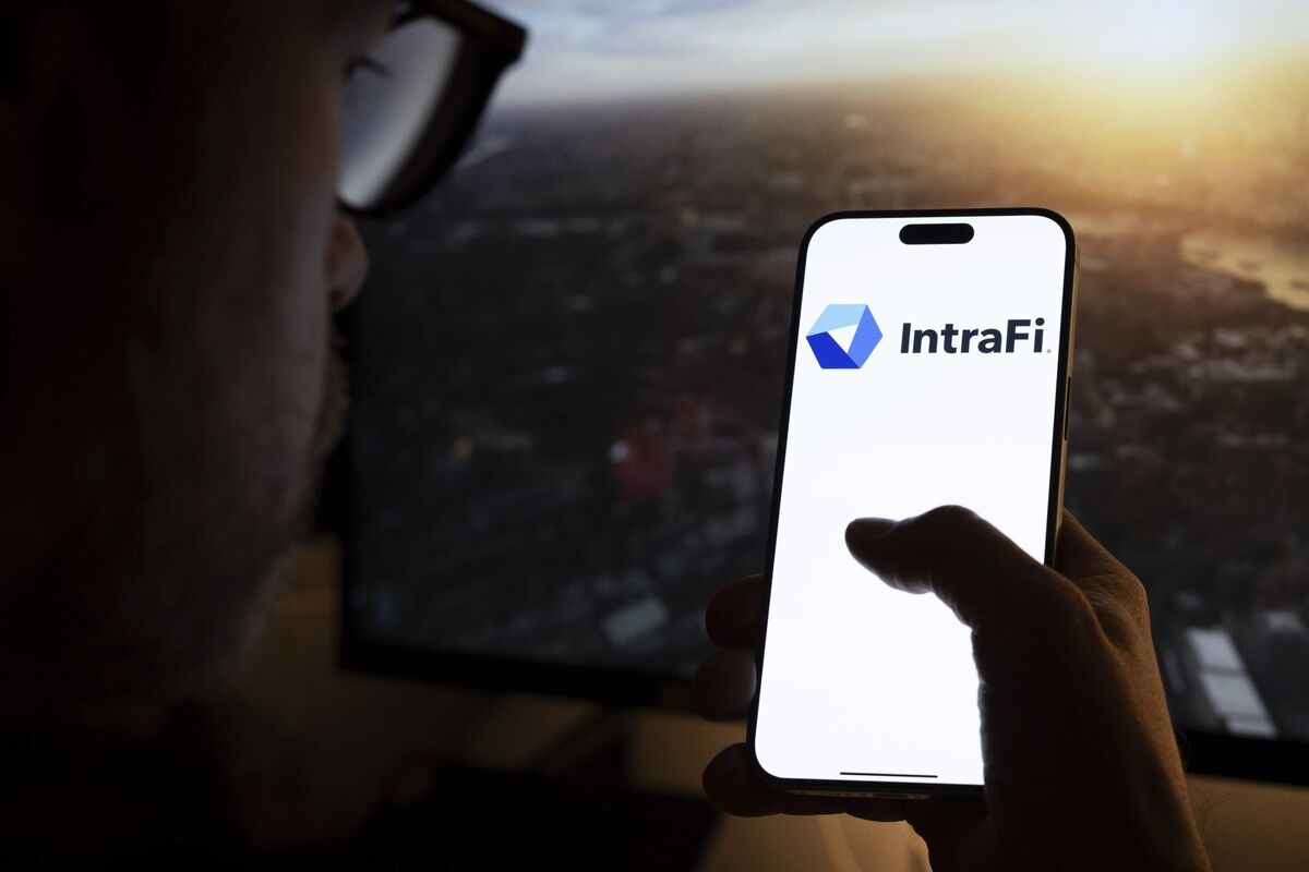 Banks Score Win With $2 Billion Debt Deal for FinTech IntraFi