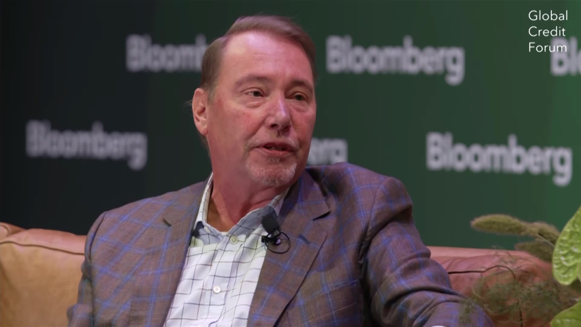 Gundlach Says Gold 'No Longer for Lunatic Survivalists'