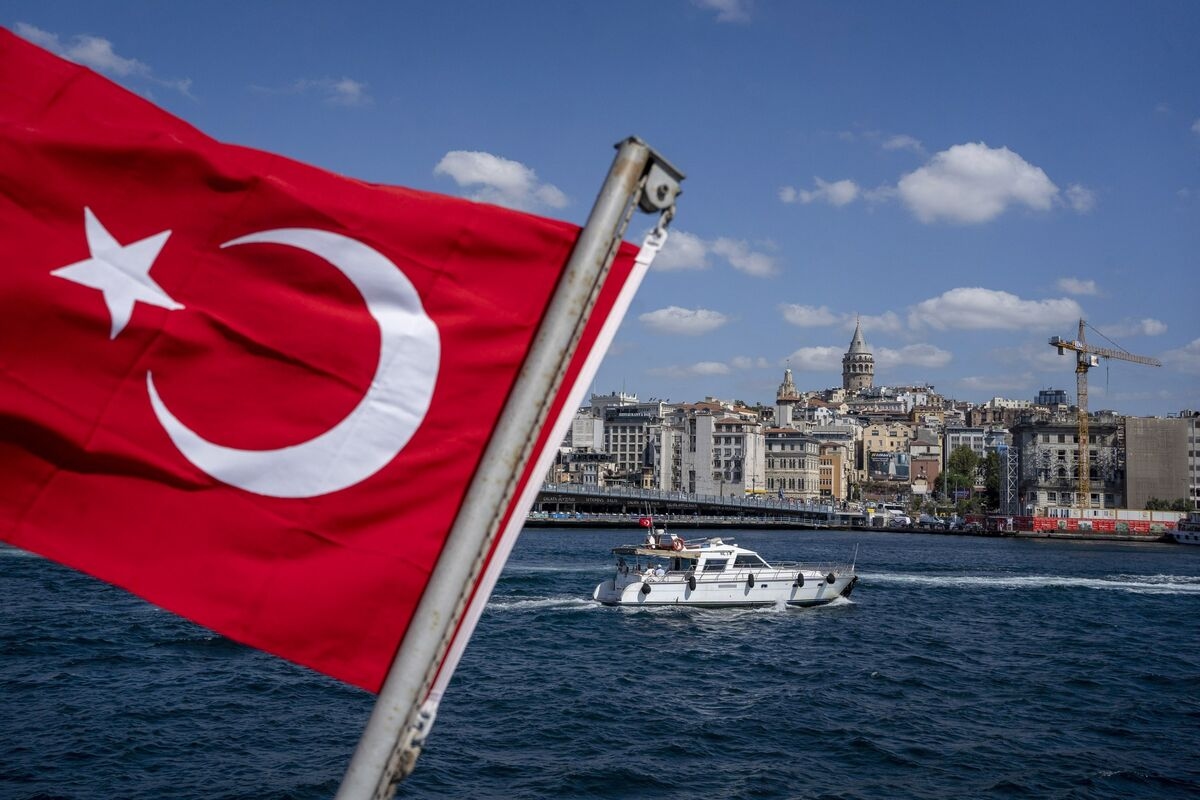 Turkish Bonds Erase 2025 Loss After Court Delay Spurs Rally
