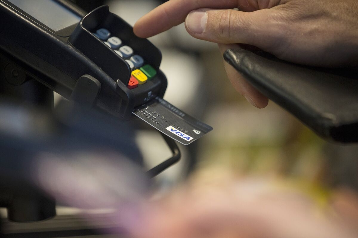 Retailers Seen Using Stablecoins to Push Back Against Card Fees