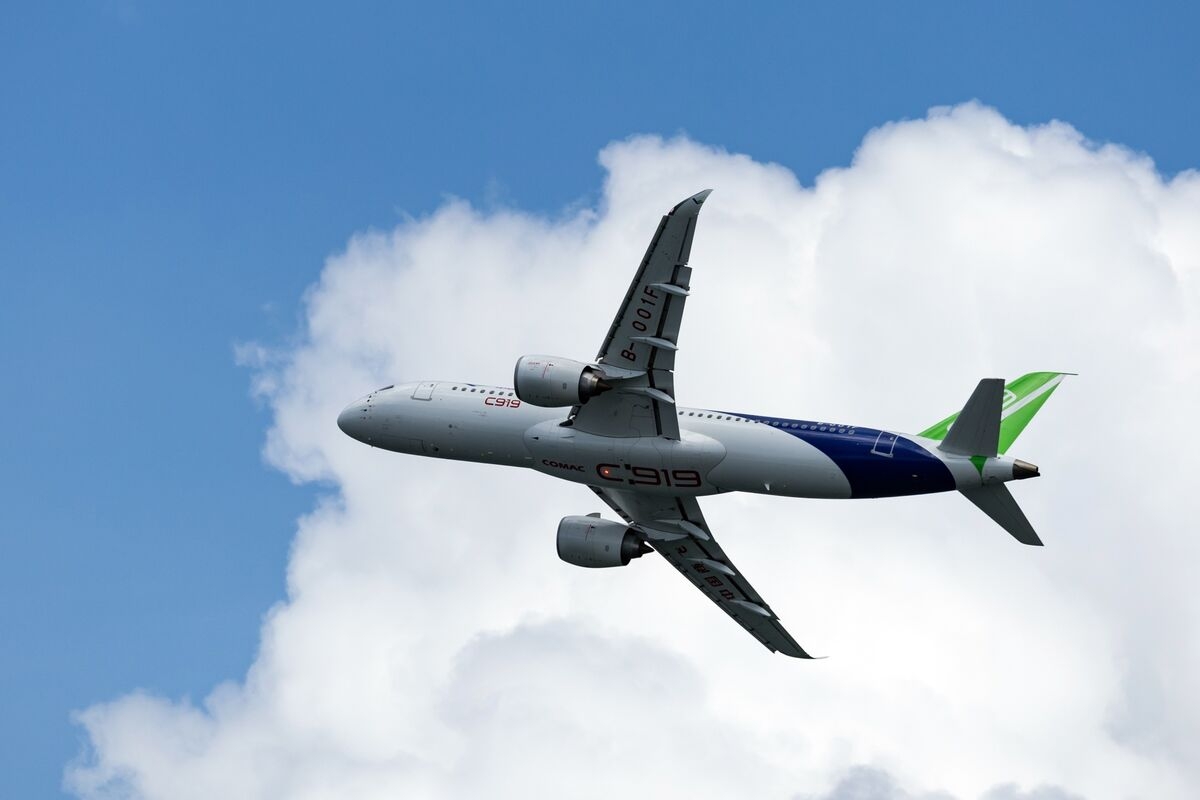 US Halts Exports of Some Jet Engine Tech to China, NYT Says