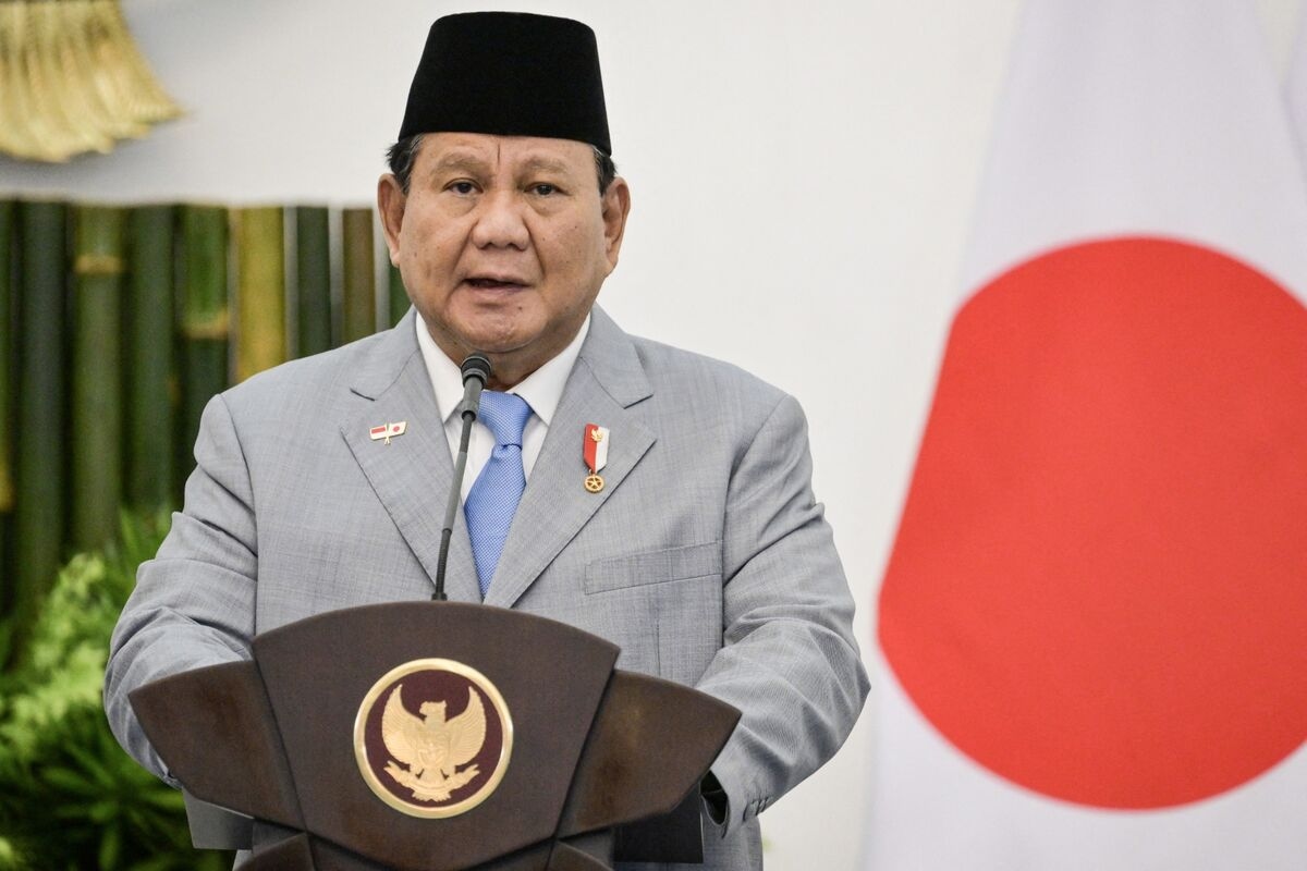 Indonesia's Prabowo Replaces Aide in First Cabinet Reshuffle