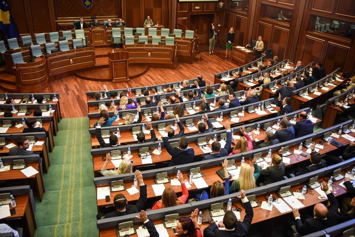 Kosovo Court Orders Parliament to End Deadlock Within 30 Days
