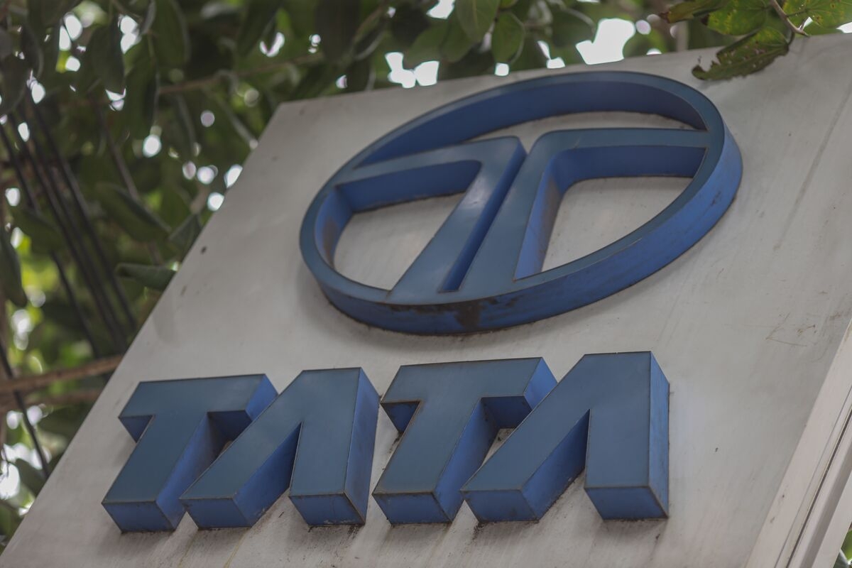 Adani, Tata Profit Misses Add to Alarm Over India Stocks Outlook