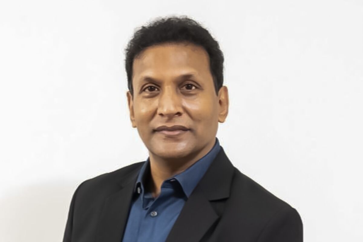 A 900% Stock Surge Creates a Billionaire Couple in India