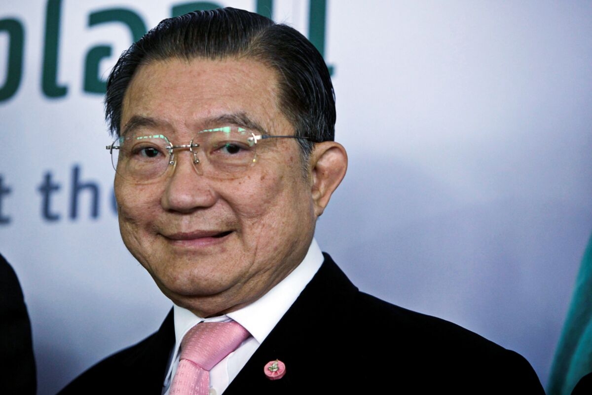 Thailand's Second-Richest Tycoon Transfers Stakes to Children