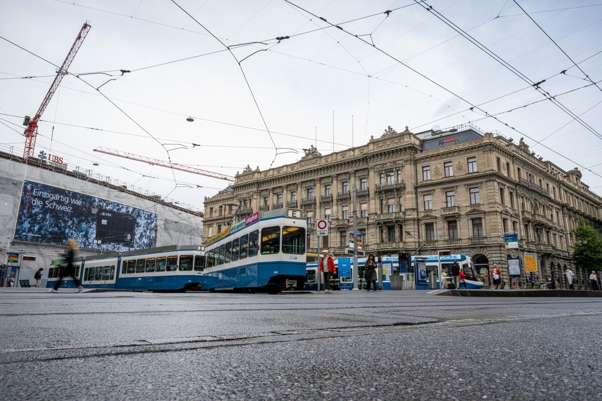 Swiss Losing Ground Faster to Asian Rivals in Wealth, BCG Says