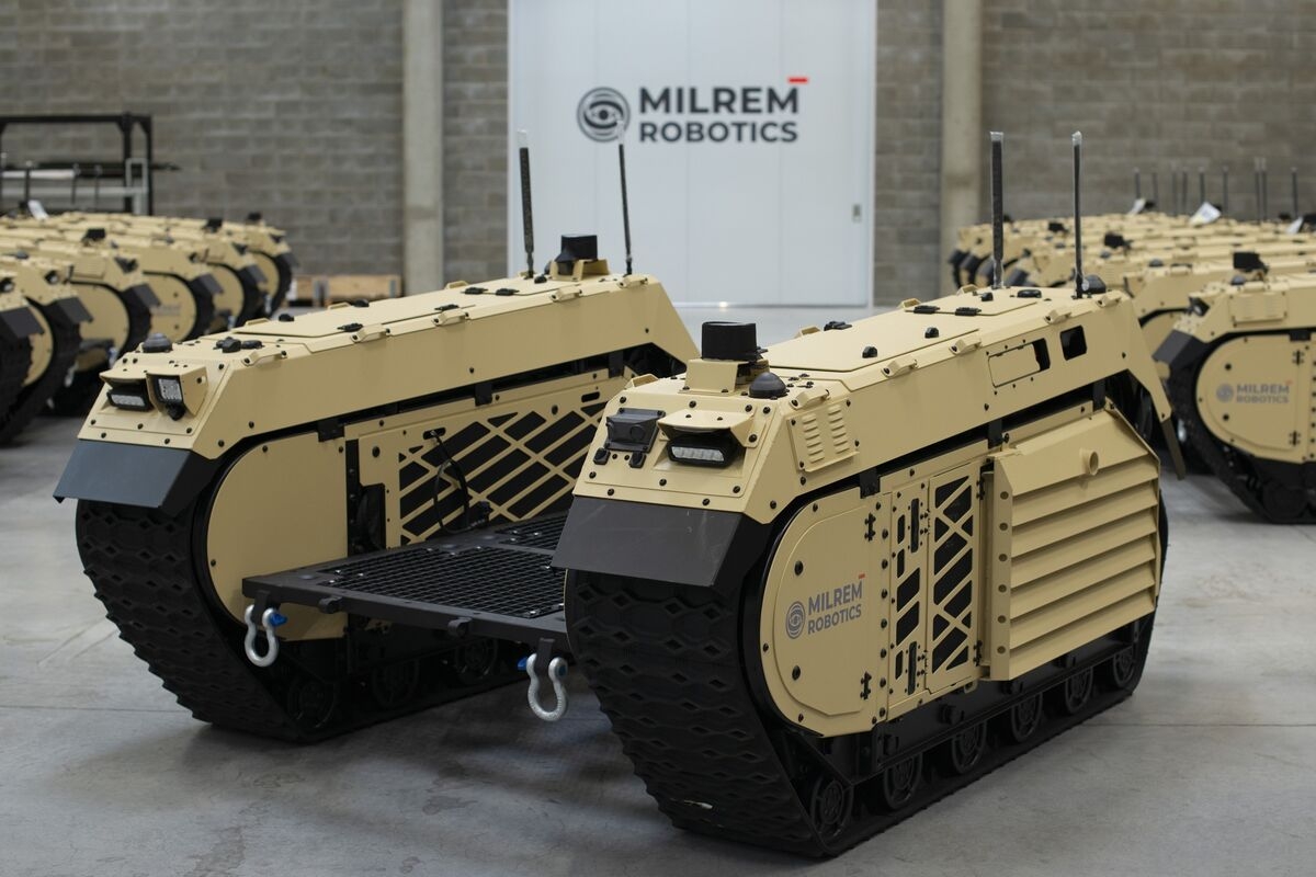 Economic Debate Begins on Impact of ‘Military Keynesianism'