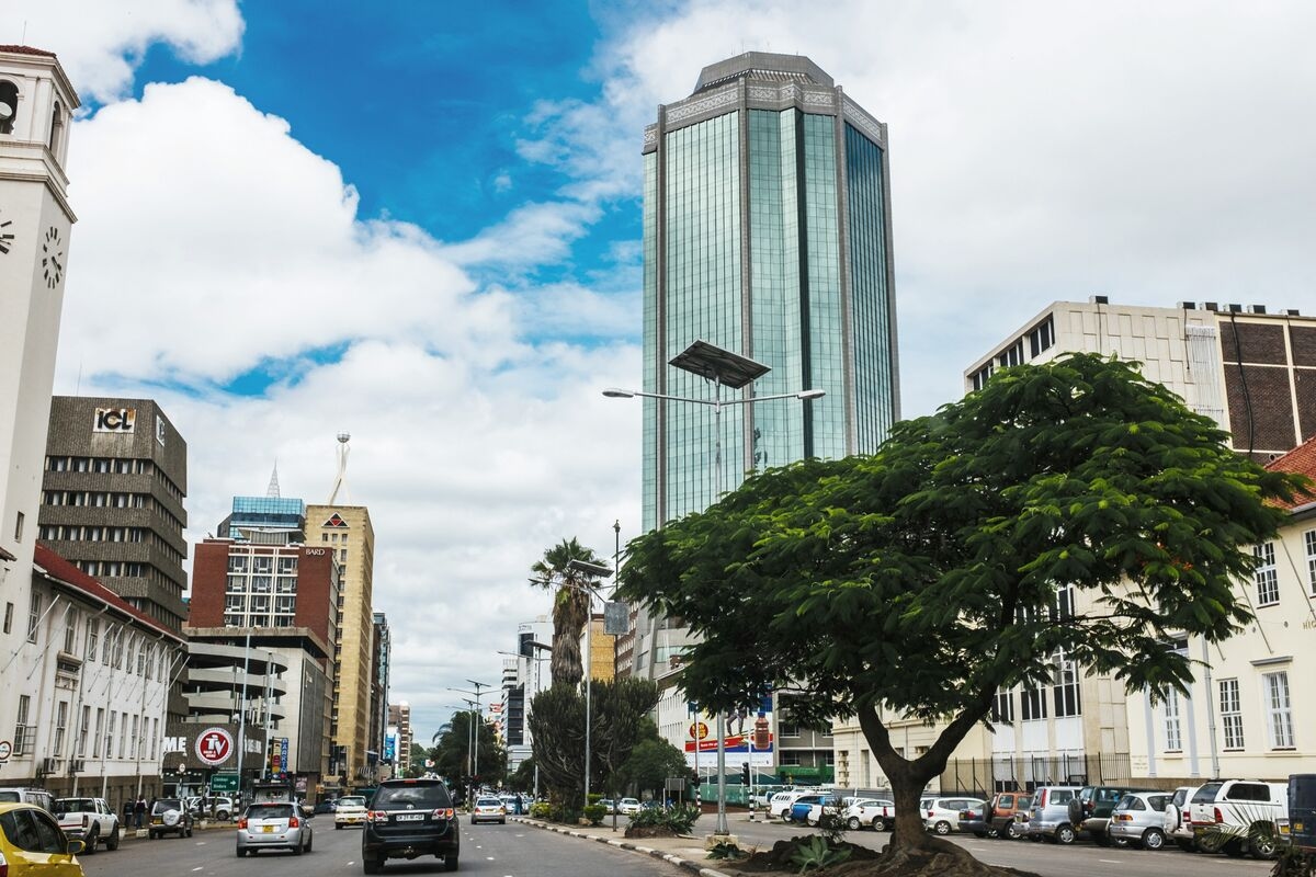 Zimbabwe Bank Payments Disrupted by Outage That Hit Central Bank