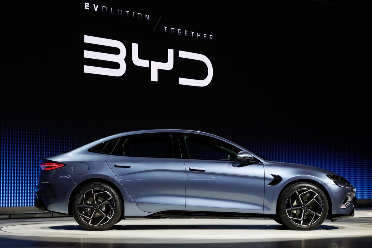 BYD to Double Korea Sales Network in Challenge to Hyundai