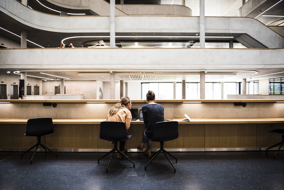 Do Managers Really Need 1:1 Meetings With Every Team Member?