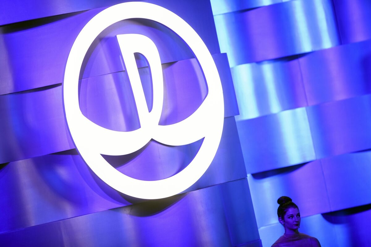 Wanda Commercial Mulls Repaying Its Three Yuan Bonds Early