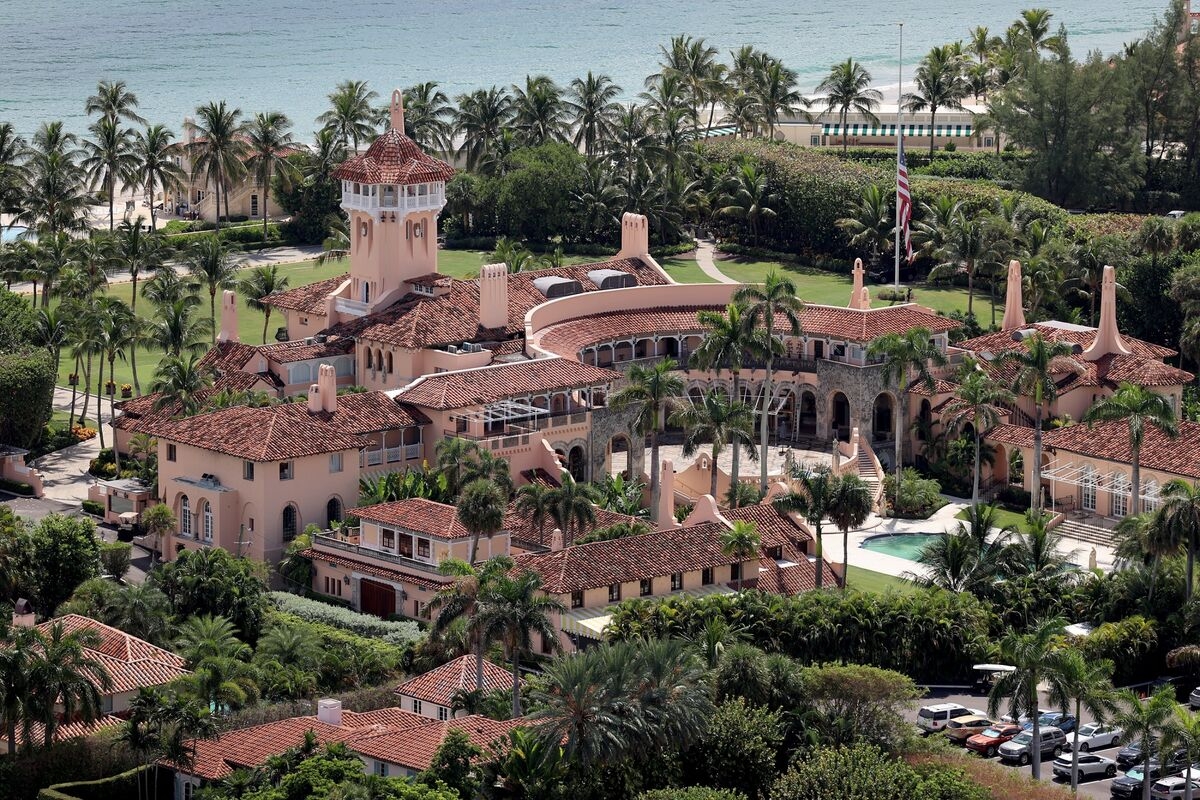 Trump's Mar-a-Lago Neighbors Charge Above-Market Rent to US Government
