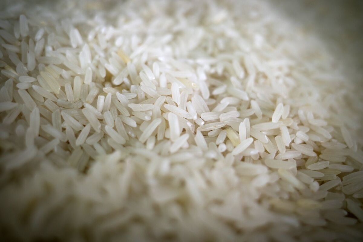 Japan Pauses Stockpile Sales as Retailers Snap Up Rice