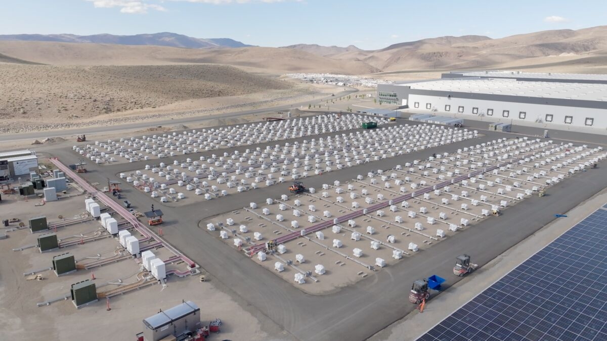 Crusoe, Redwood Partner on Data Center Powered by Used Batteries