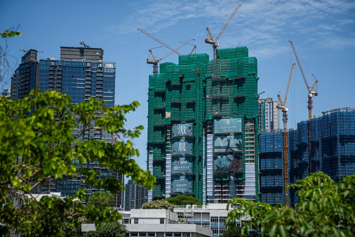 New World's Luxury Ambition Collides With Hong Kong Property Downturn