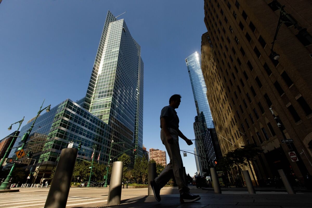 Ex-Carlyle Direct Lending Head Debuts Firm With New PE Playbook