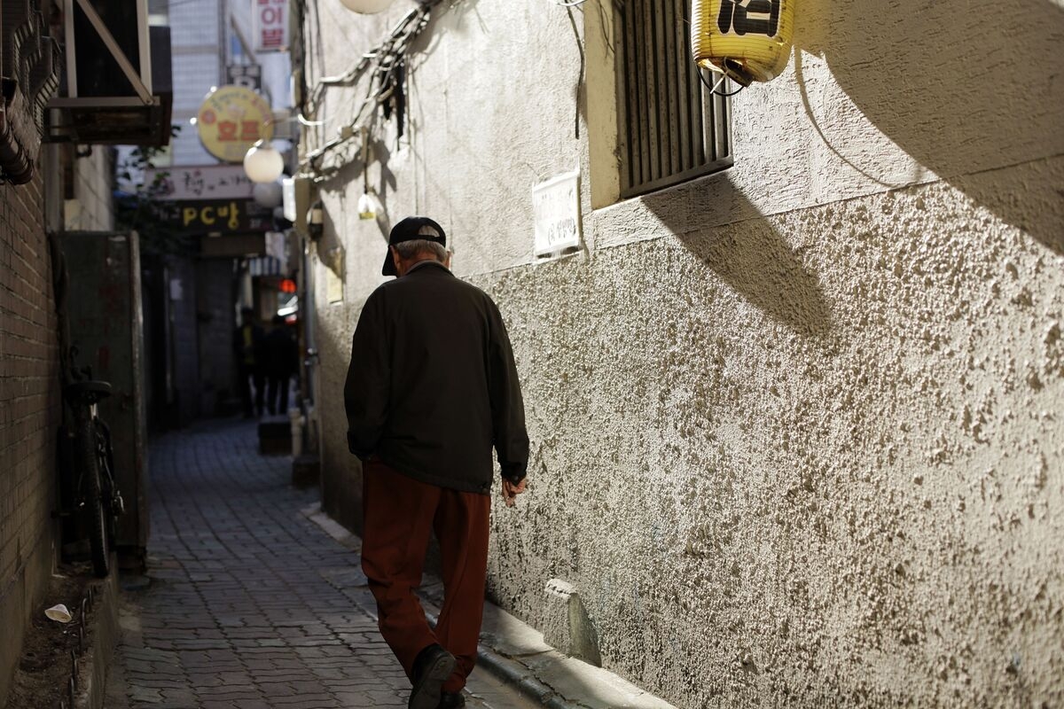 Korea Pension Confronts Sell America Vibe With Foreign Bet Boost