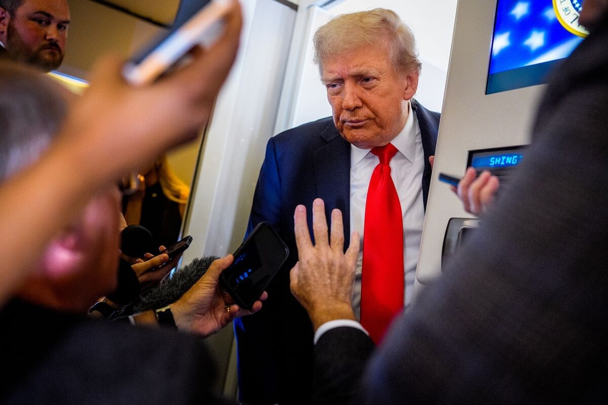 Trump Arrives in Alaska for Ukraine Summit With Putin