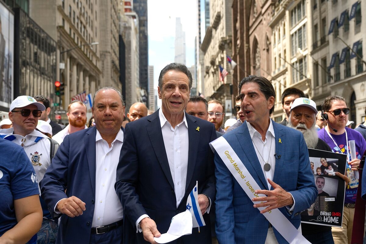 Billionaires Boost Cuomo's Fundraising Lead in NYC Mayor's Race