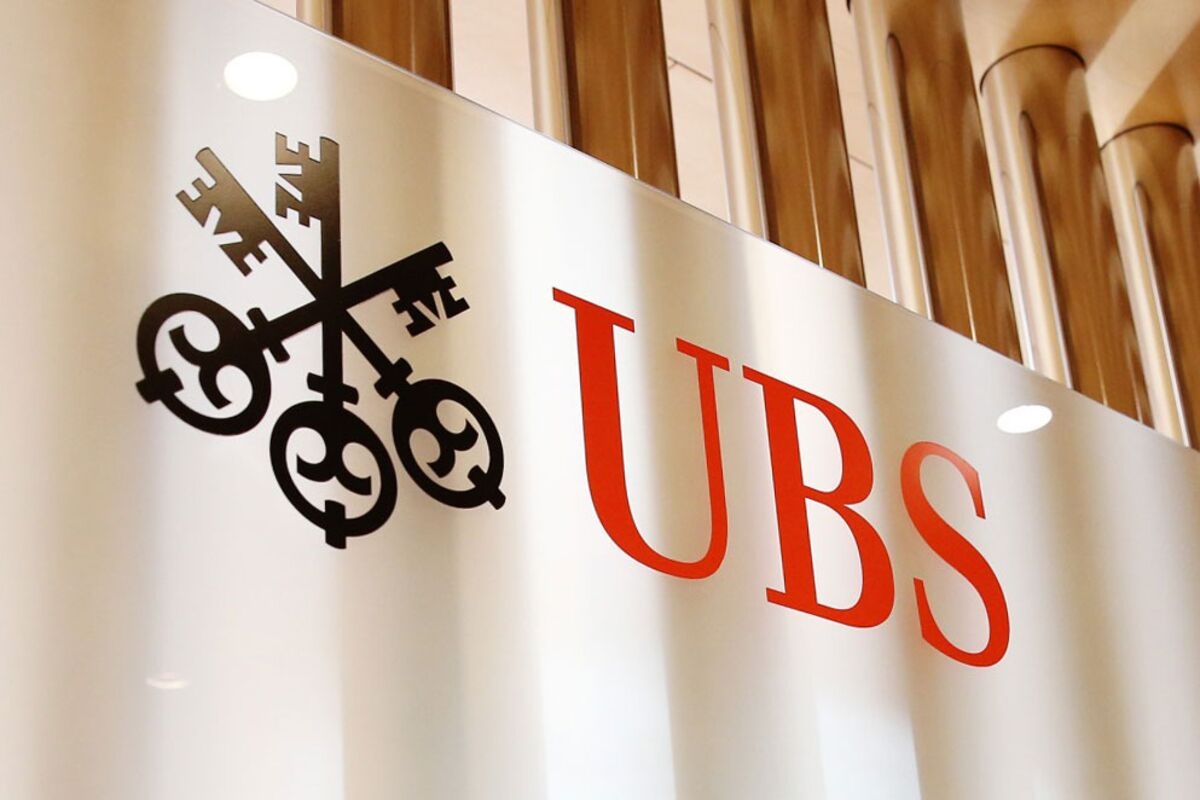 UBS Family Office Clients Eye Hedge Fund Bets Amid Volatility