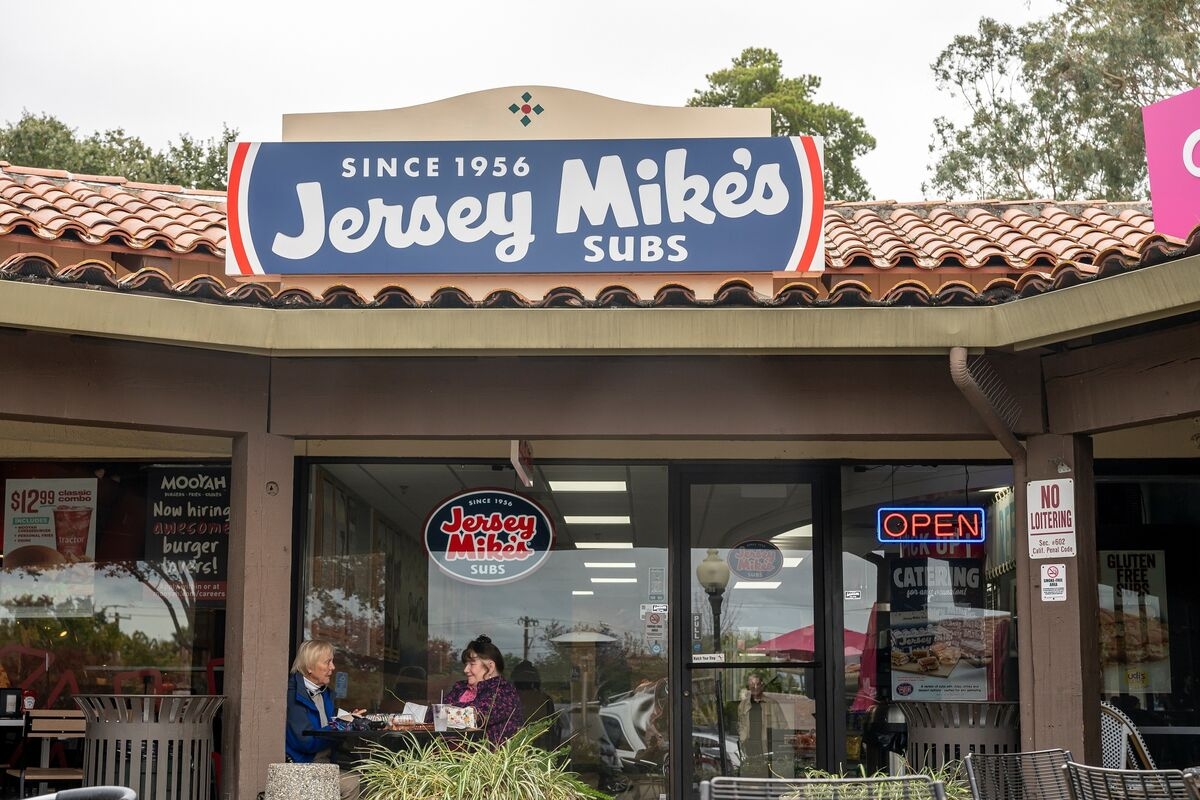 Sandwich Chain Jersey Mike's to Raise $400 Million in Asset Backed Securities