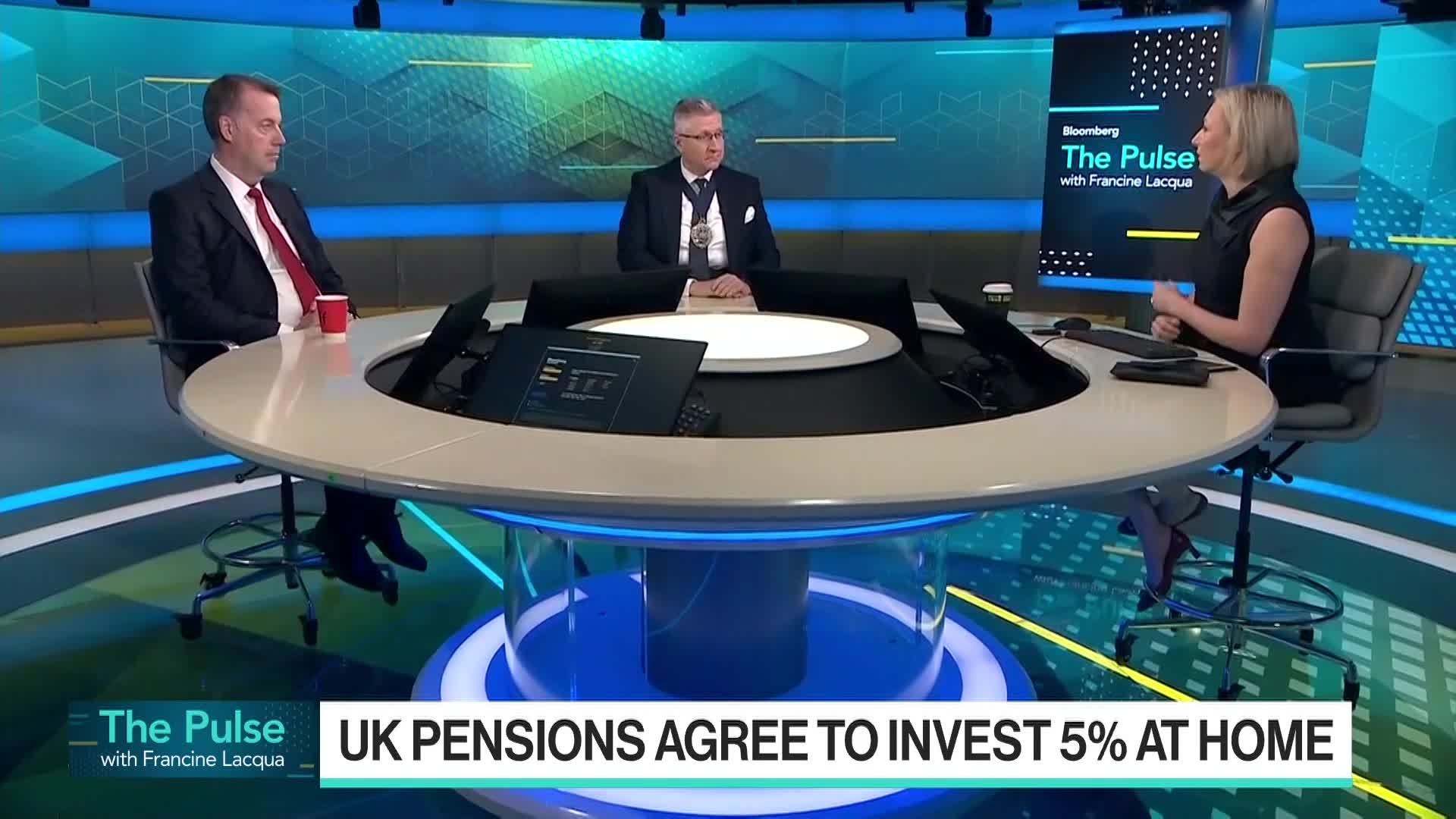 Pension Funds Agree to Invest 5% Into UK Private Assets